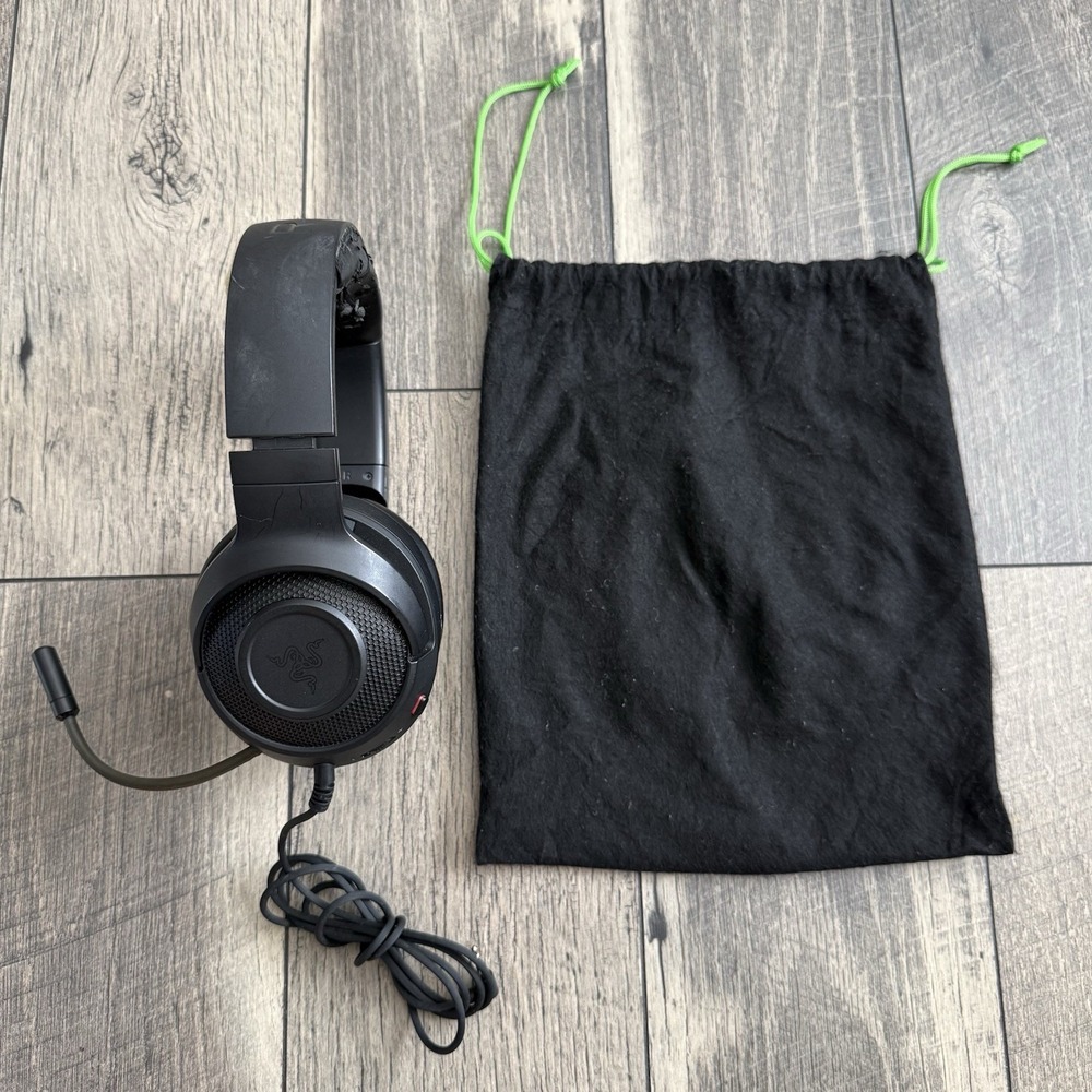 Razer Kraken V4 X Wired Gaming Headset 40mm Driver Cardioid Mic Noise Cancelling